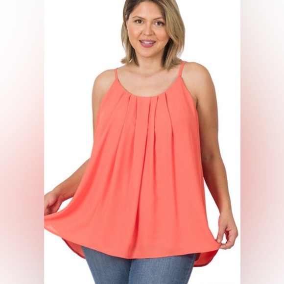 PLUS SIZE RUFFLE FRONT TOP ZENANA OUTFITTER BRAND - Picture 1 of 2